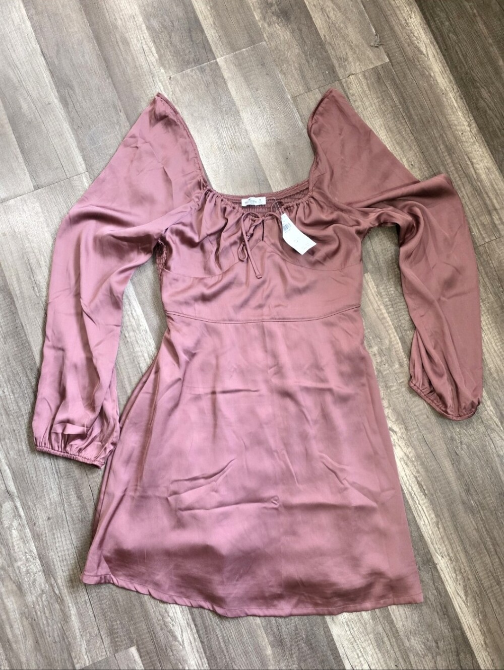 Nwt HOLLISTER cottagecore Puff Sleeve Mauve Satin Long Sleeve Mini Dress Goth